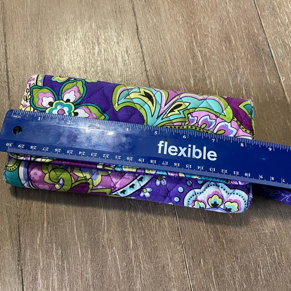 Vera Bradley crossbody bag and Tri fold wallet. - Picture 3 of 10